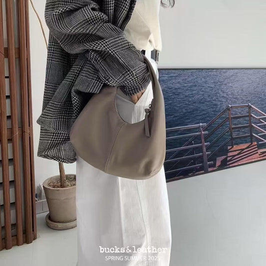 Circle Holds Leather Bag