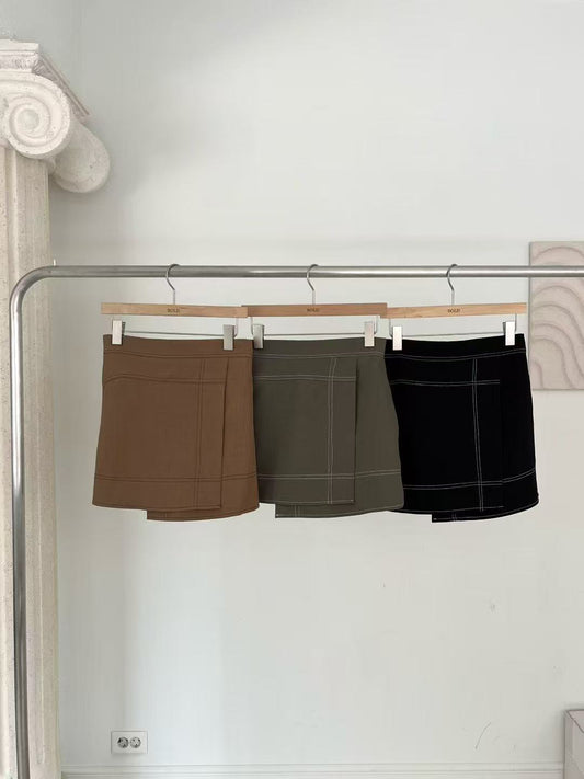 Outline Skirt Shorts