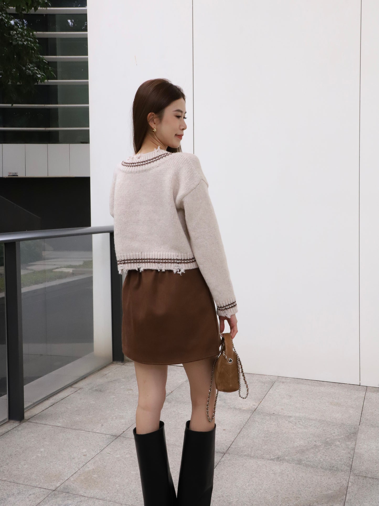 Big V Cropped Sweater