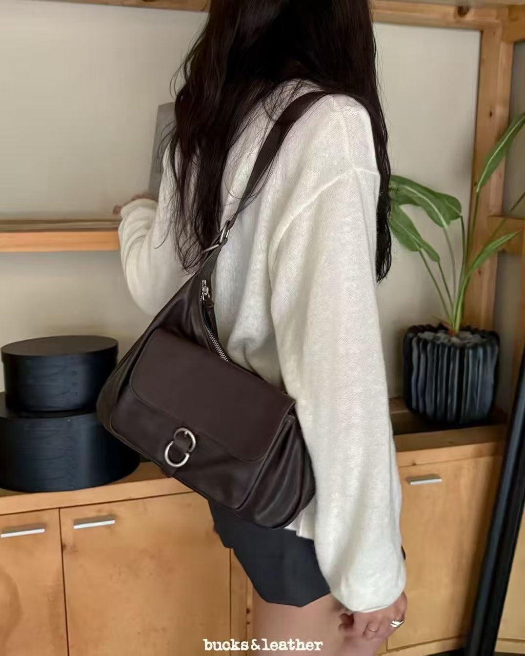 26SS Pillow Button Leather Bag