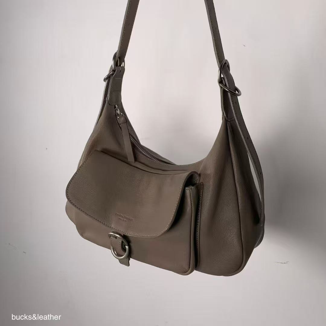 26SS Pillow Button Leather Bag