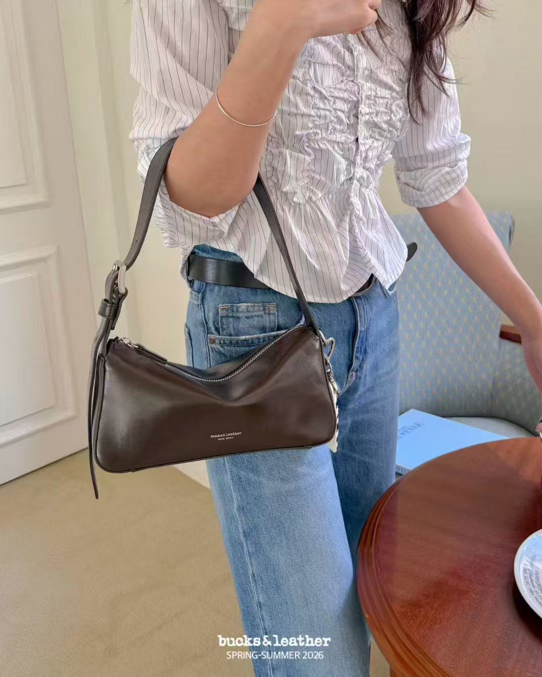 26SS Big Button Side Leather Bag 牛皮亮面