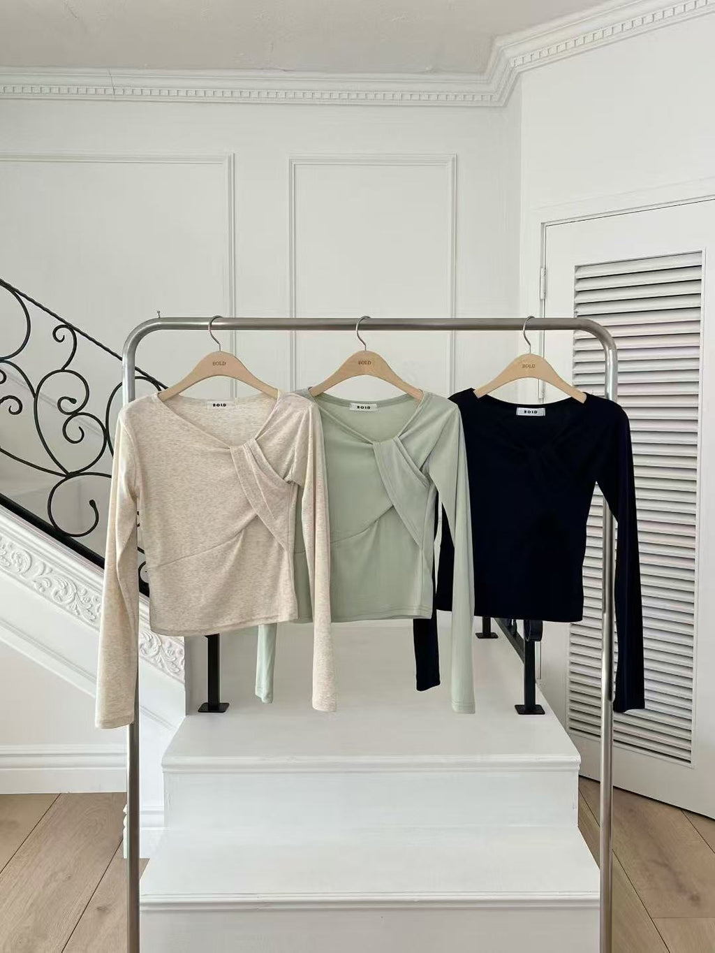 Side Tied Long Sleeves Top