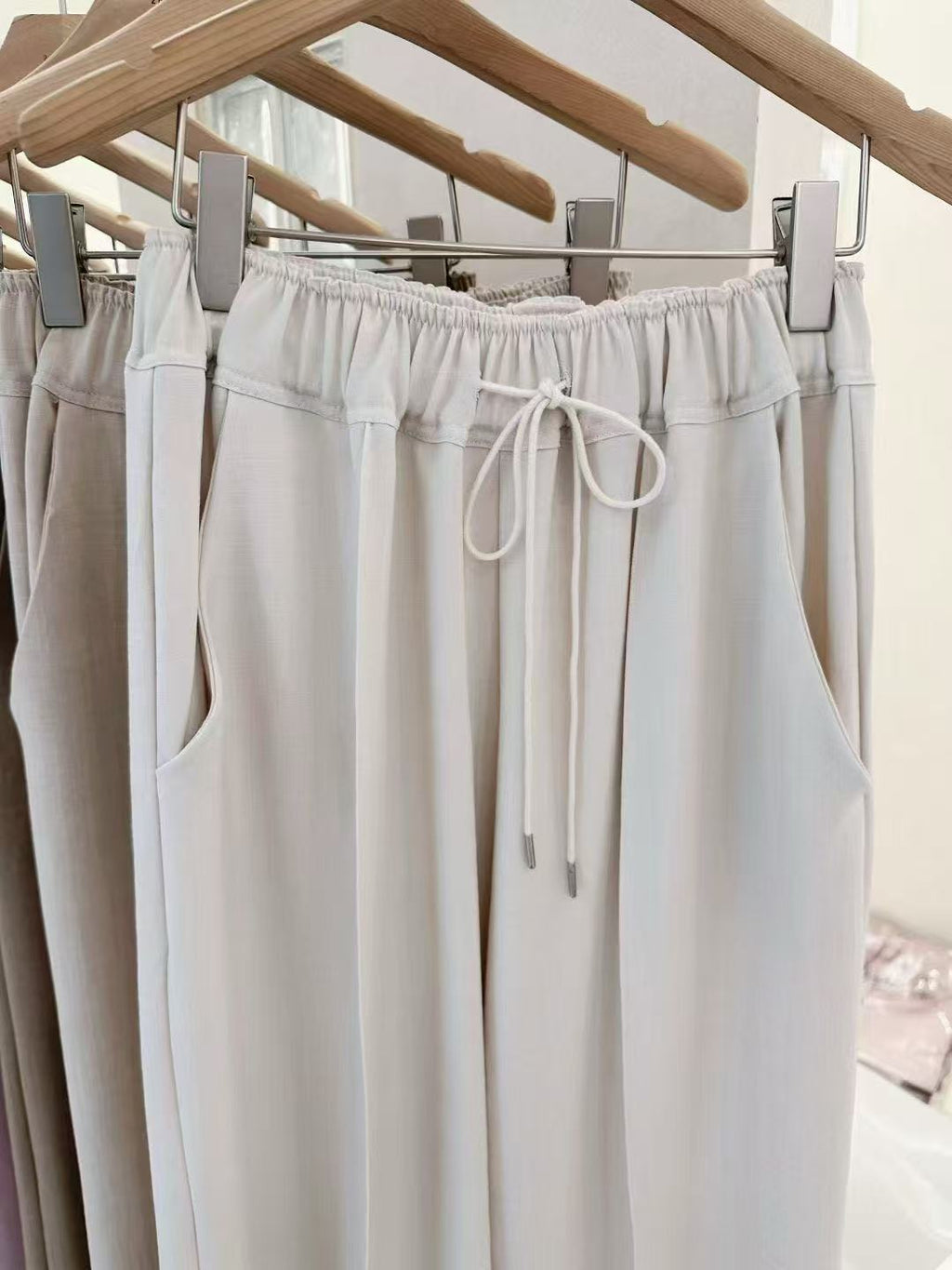 Basic Chiffon Pants With Flexibility
