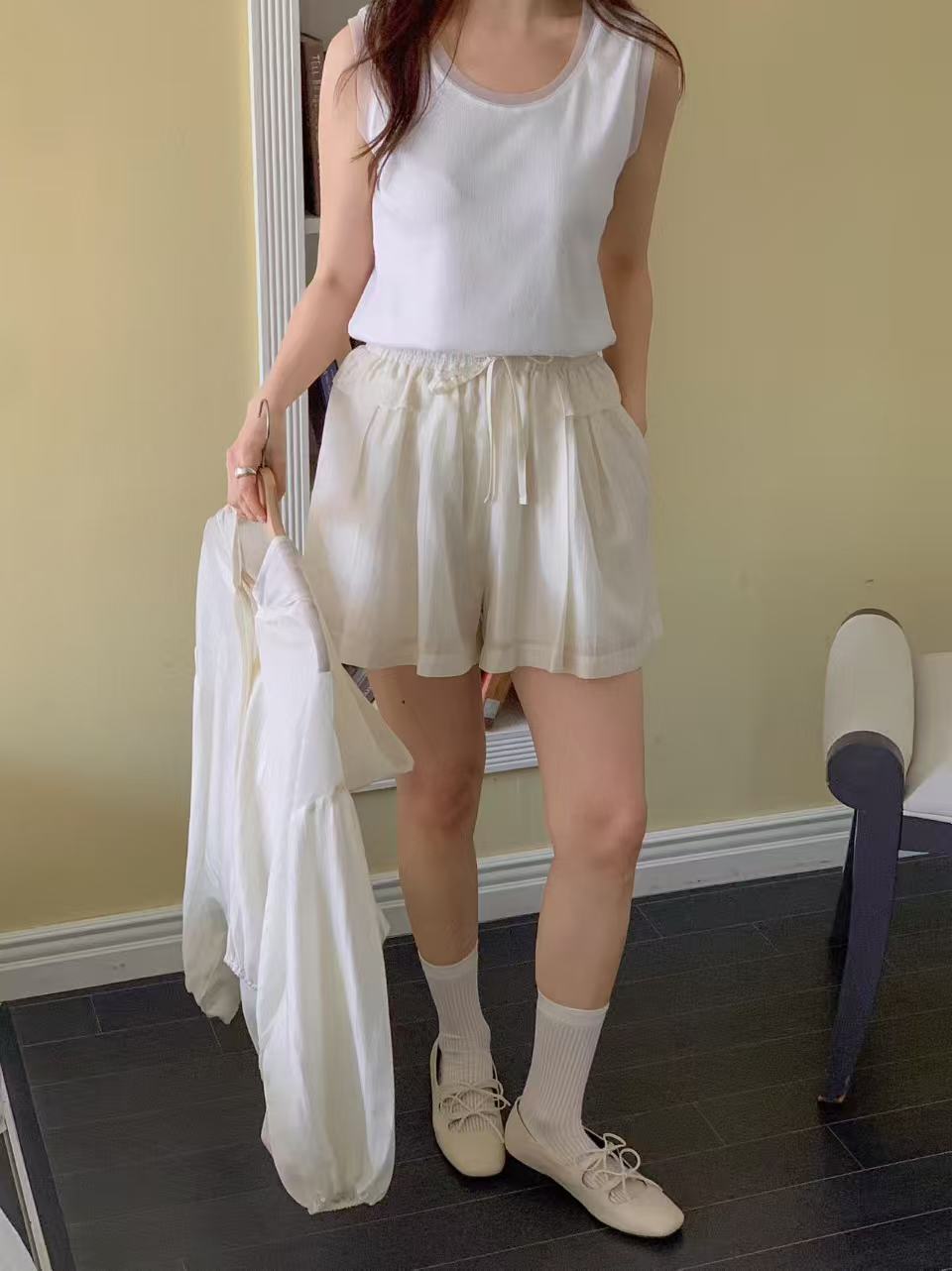 Lace Outline Tank Top
