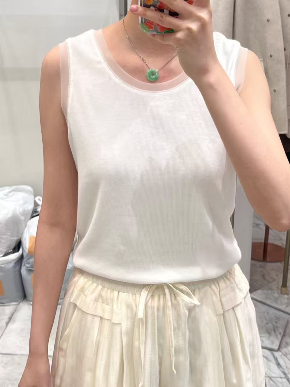 Lace Outline Tank Top