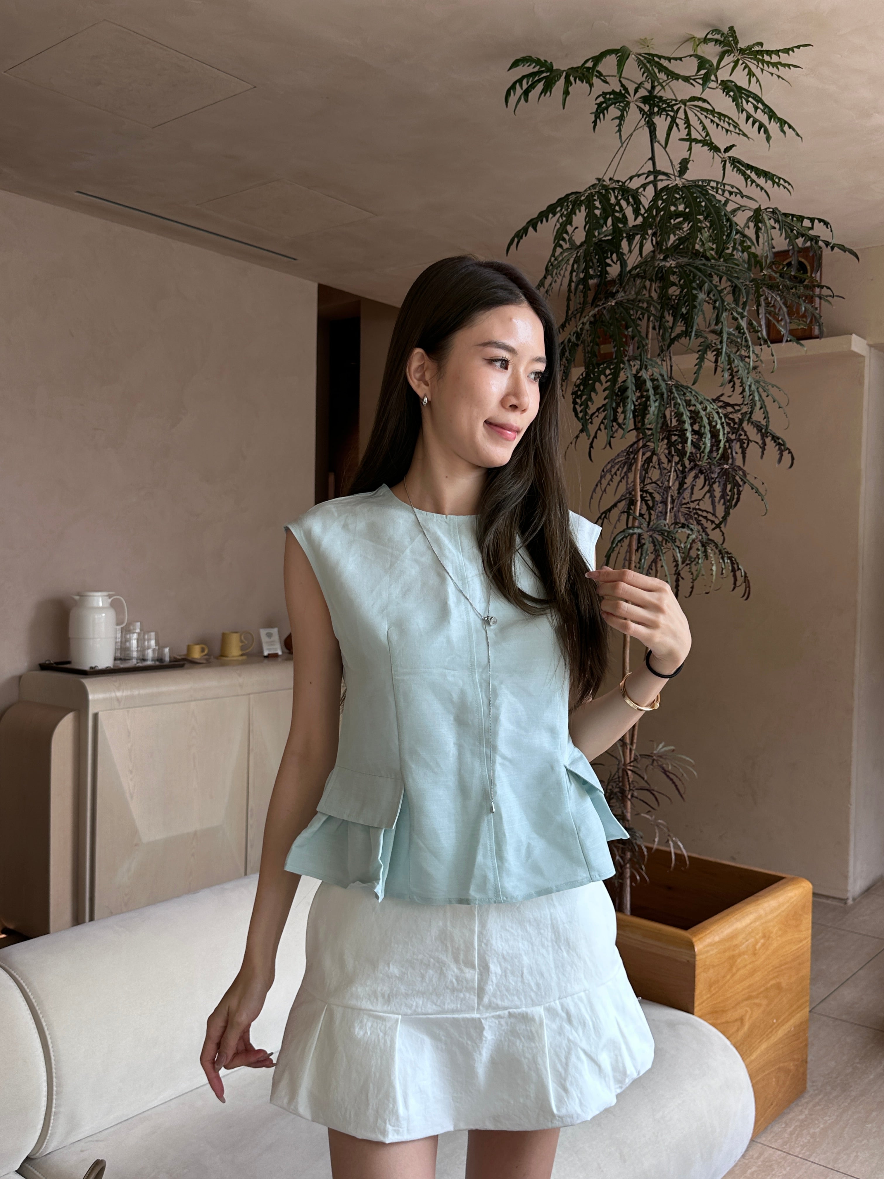 Linen Two Pockets Tank Top