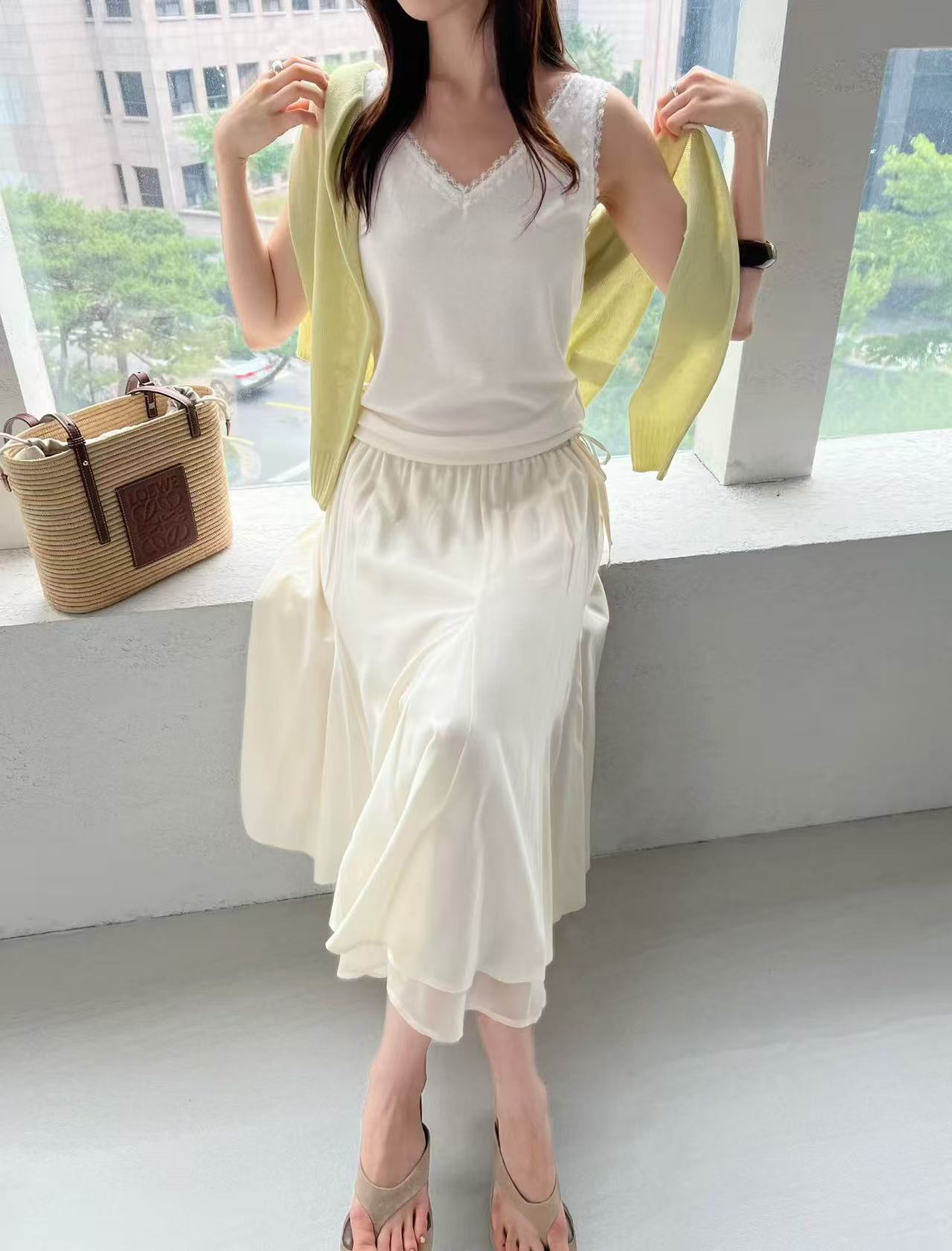 V neck Lace Tank top