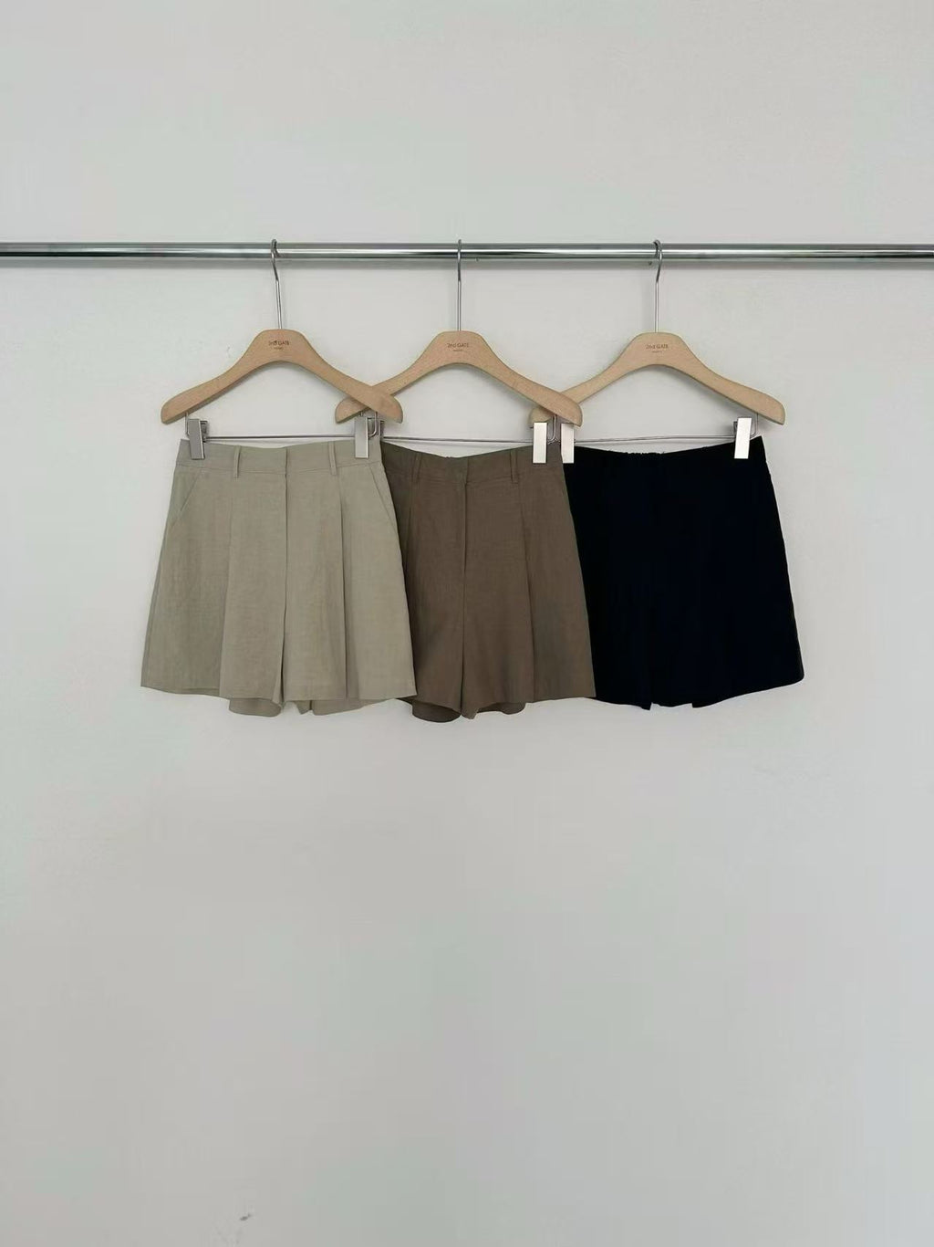 Basic Linen Shorts