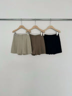 Basic Linen Shorts