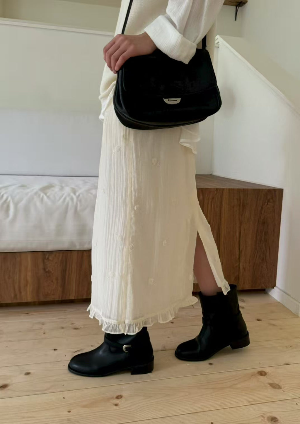 Elastic Waist Midi Skirt