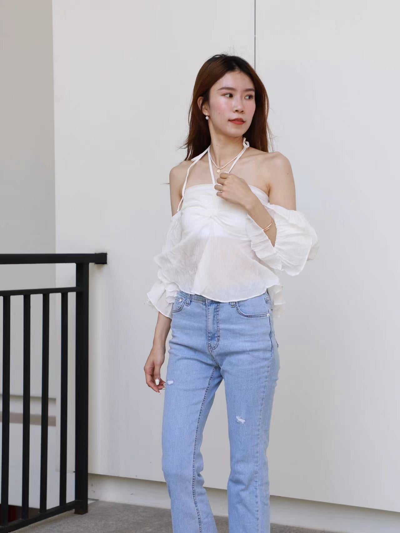 Ruffles End Flare Jeans