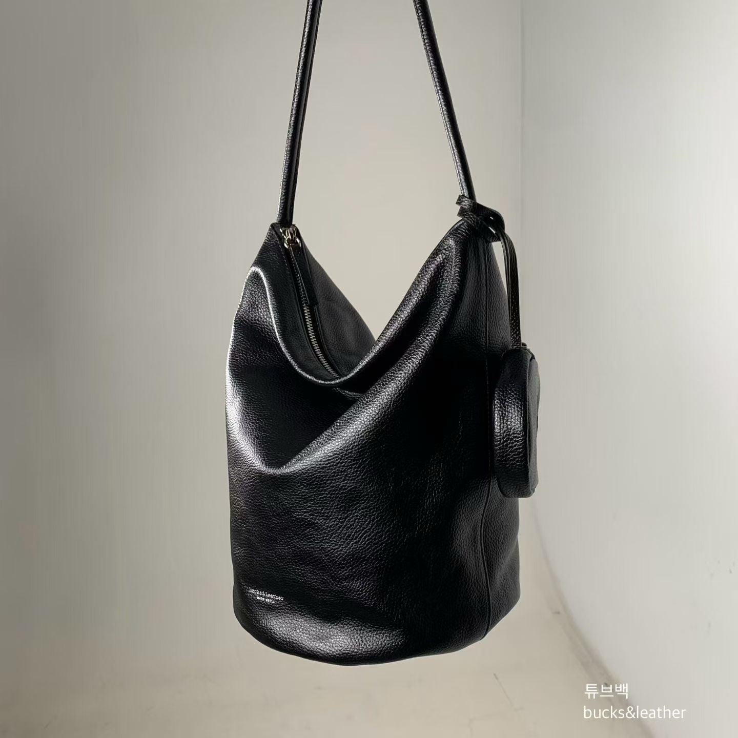 Circle Bucket Bag (with coin bag)