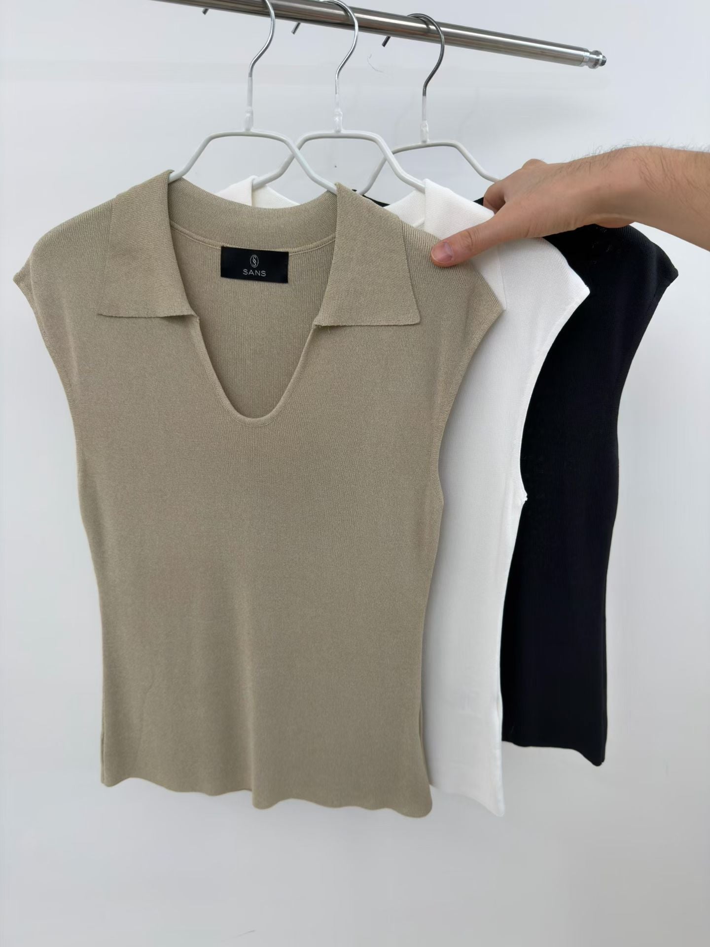 Circle V Neck T Top