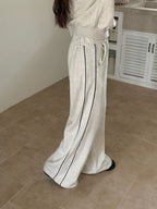 Obe Zipped Cropped Sweater