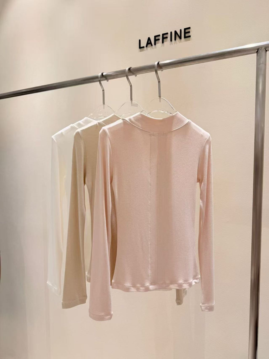 Basic V Neck Fitted Top