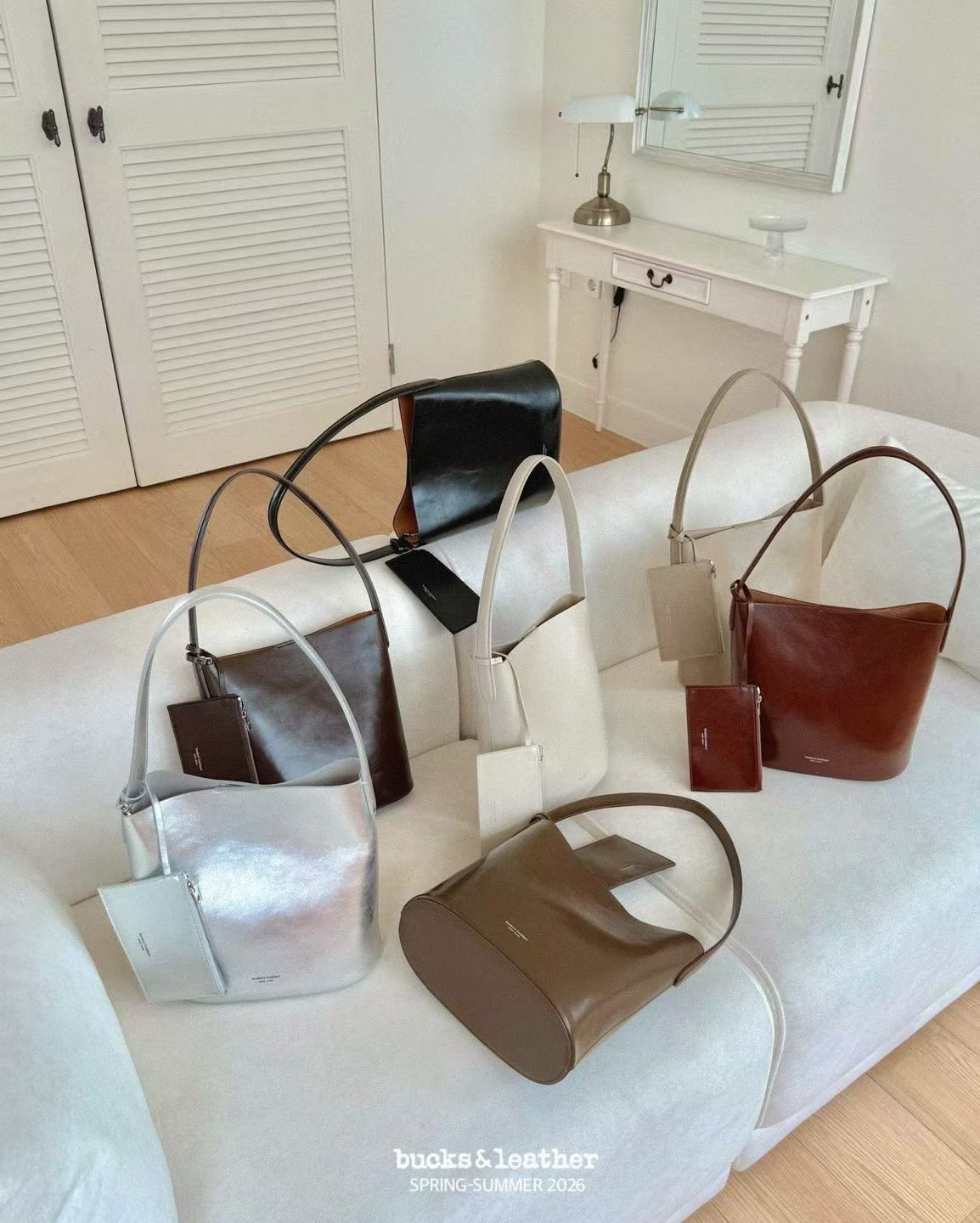 Bucket Bag with Long Coin Bag 亮面牛皮新款（送長銀包）