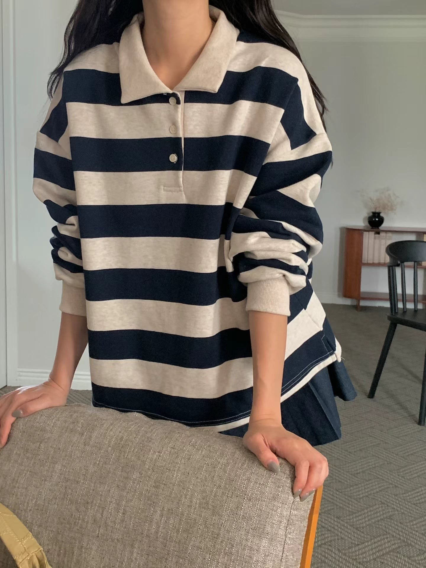 Striped Collar Neck Sweatshirt