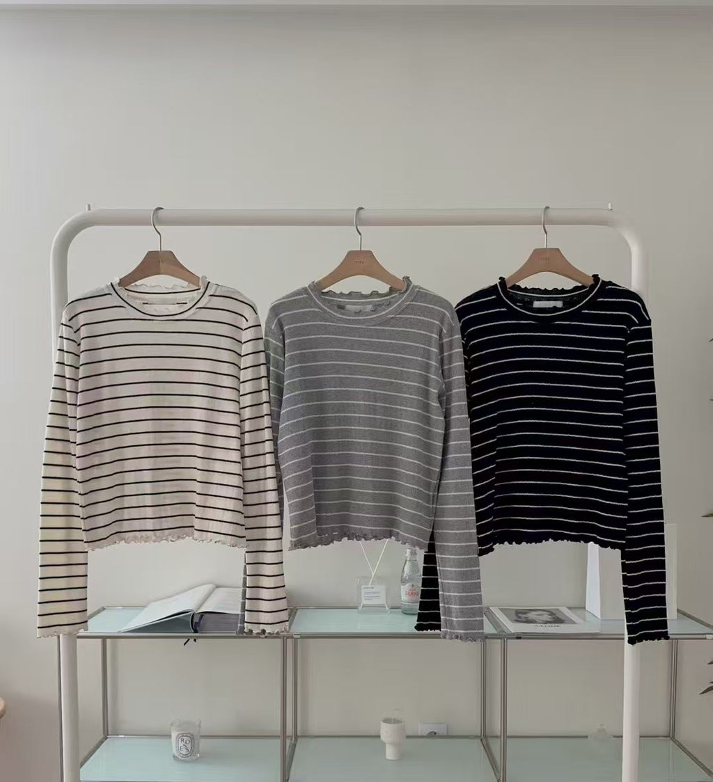Scallop Stripe Top