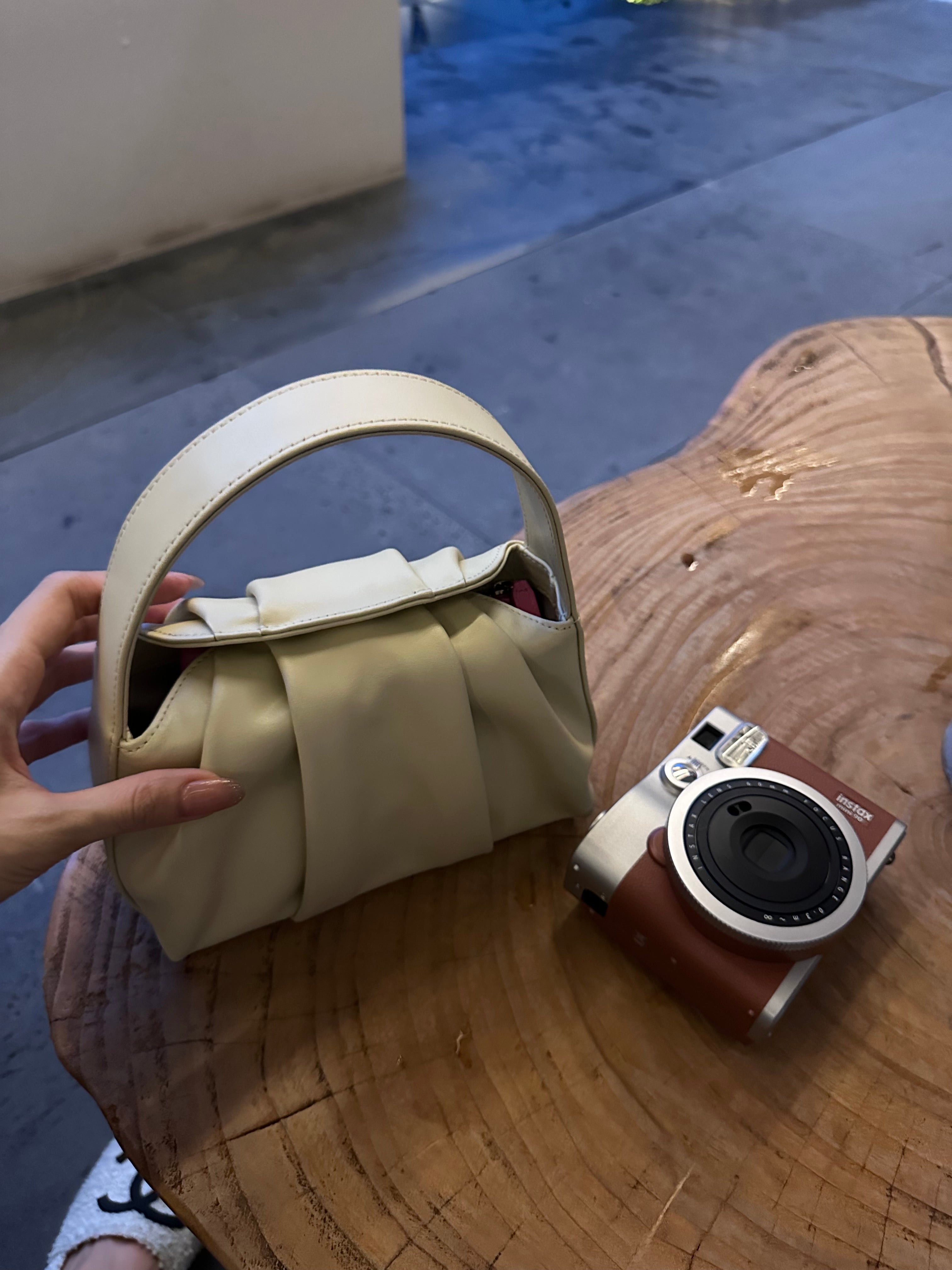 Leather bag