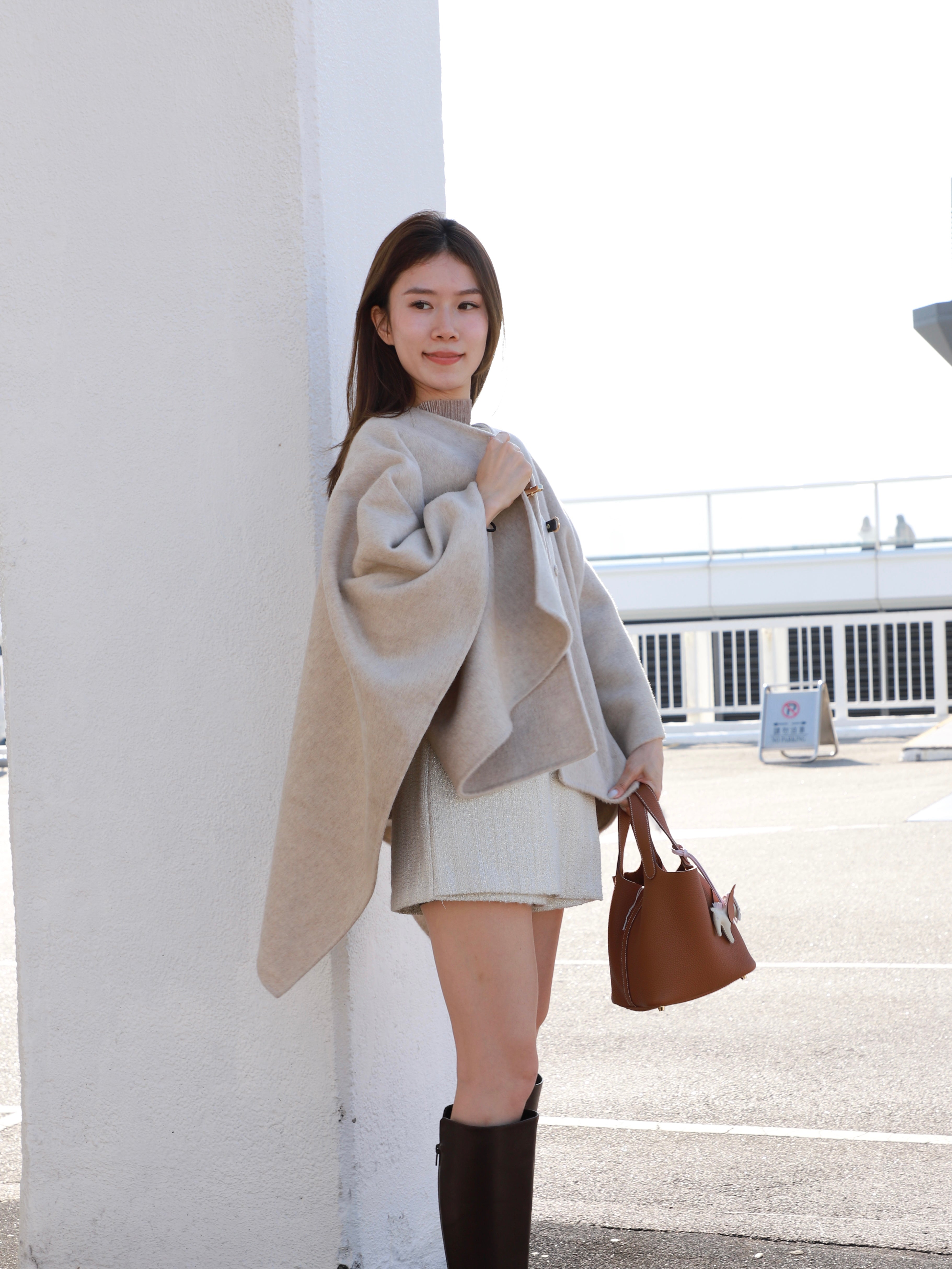 100% Wool Premium Cape