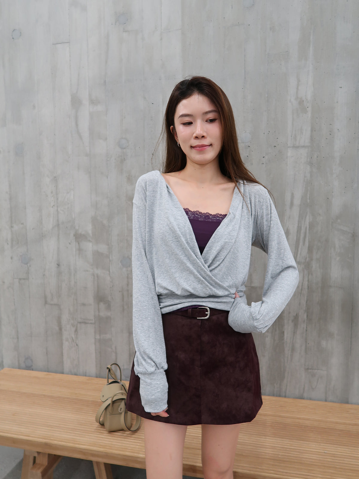 Big v neck thin top