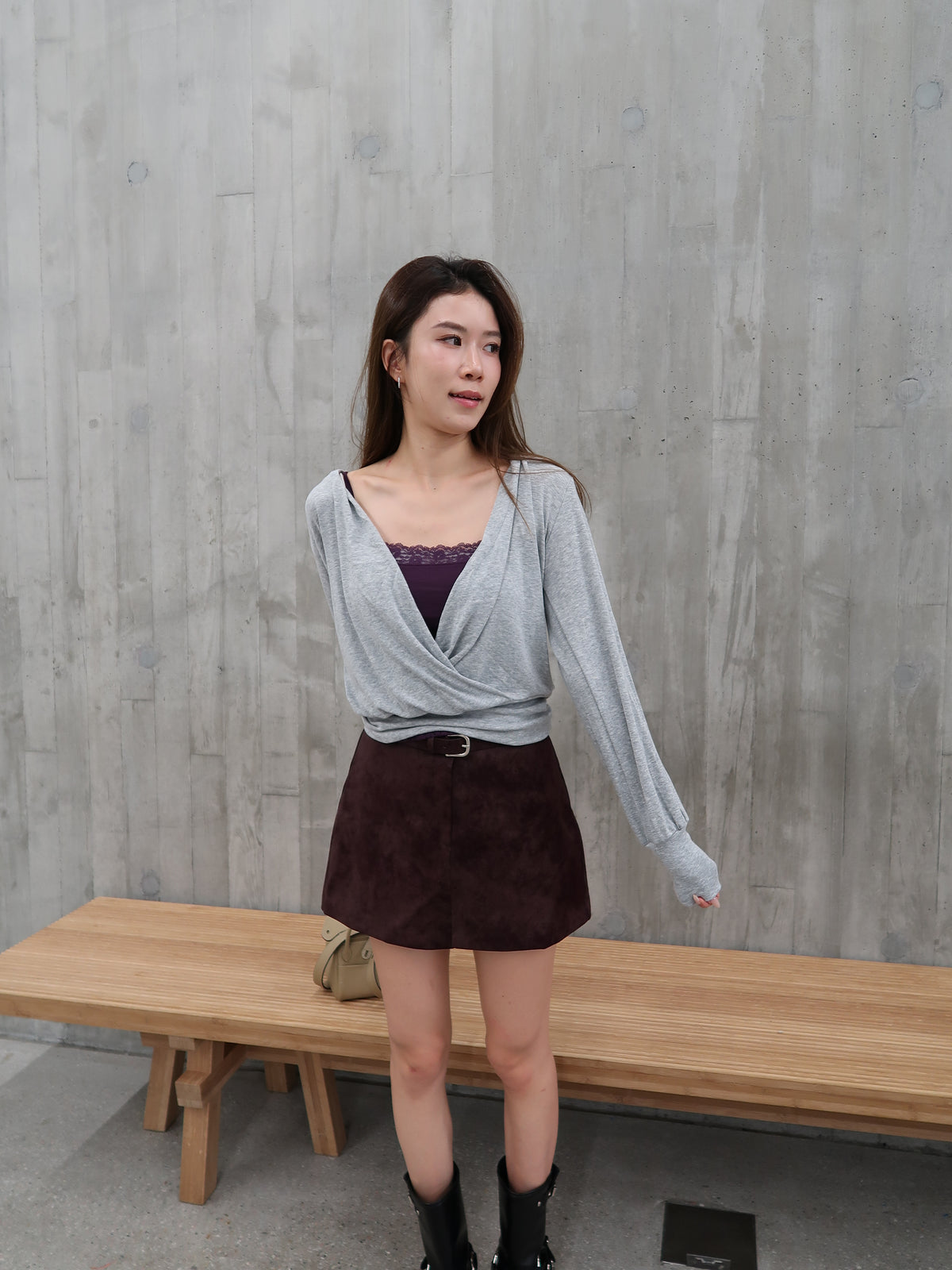 Big v neck thin top