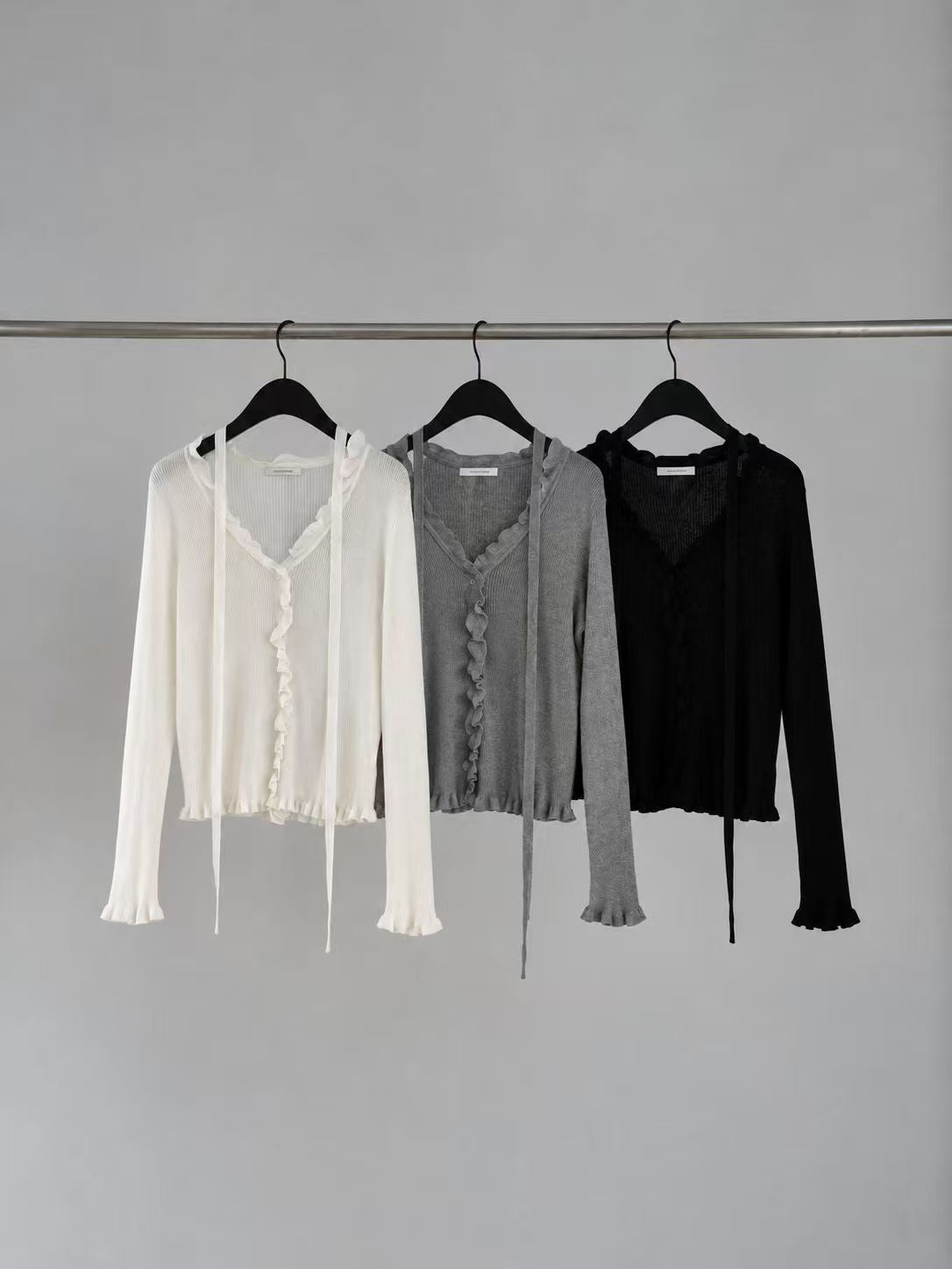 Tie V Neck Knit Top