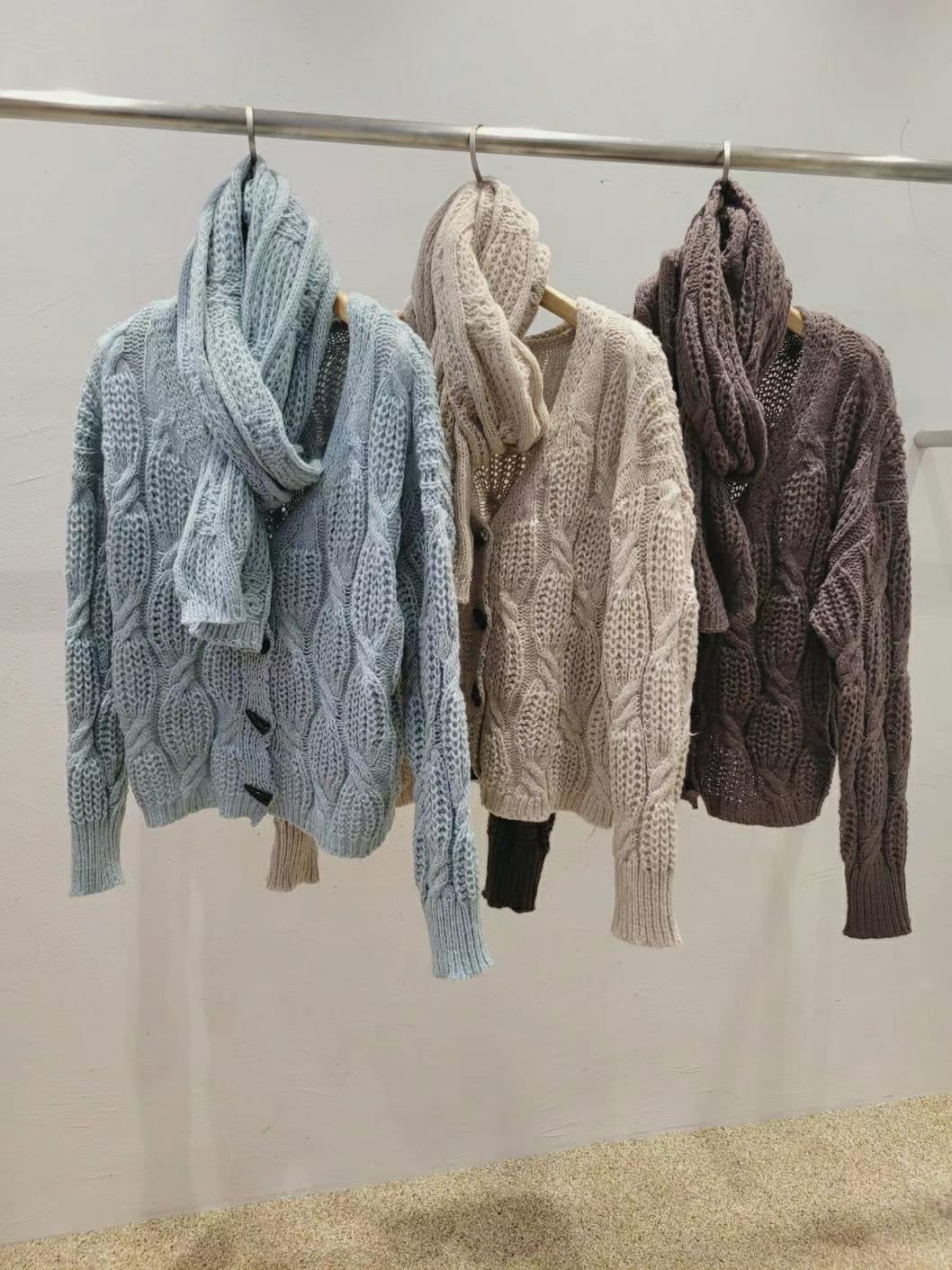 Cardigan mix with Scarf