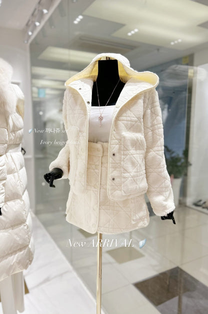 Fluffy High End Hooded Jacket