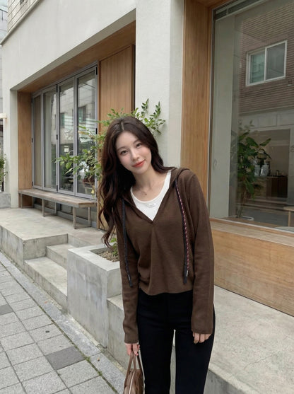 Mix Collar Tied Knitted Hoodie