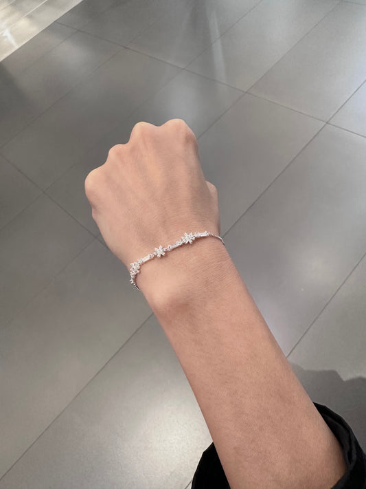 Sakuru Bracelet