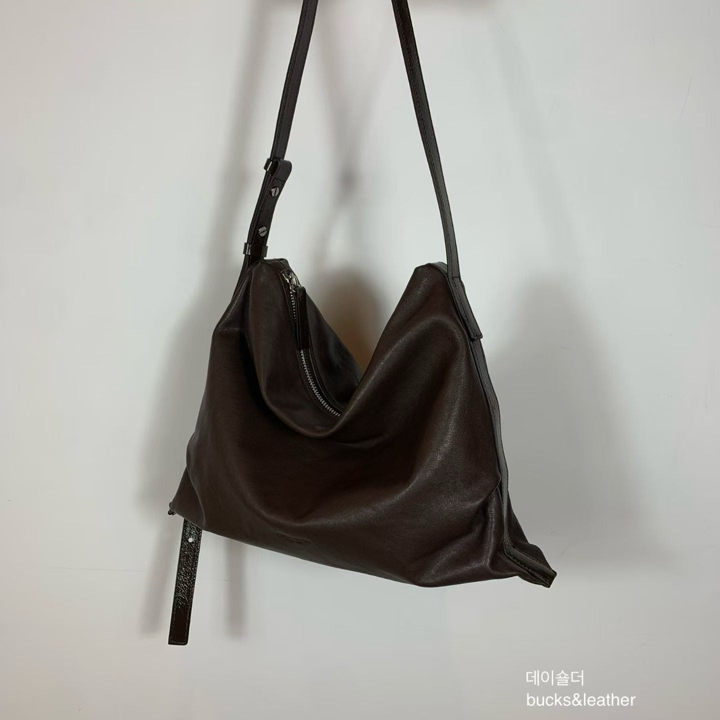 Real Leather Office Zipped Bag 大小號（底部幼版）