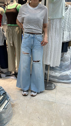No.440 Holes A Denim Jeans