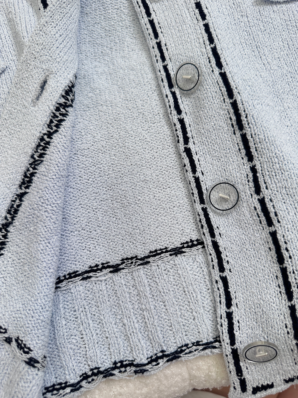 Knitted Outlined Short Sleeves Cardigan