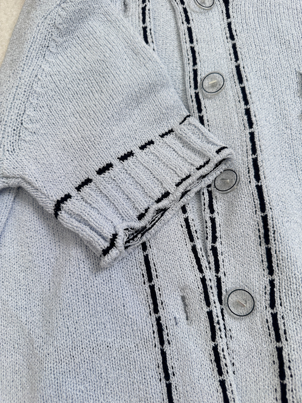 Knitted Outlined Short Sleeves Cardigan