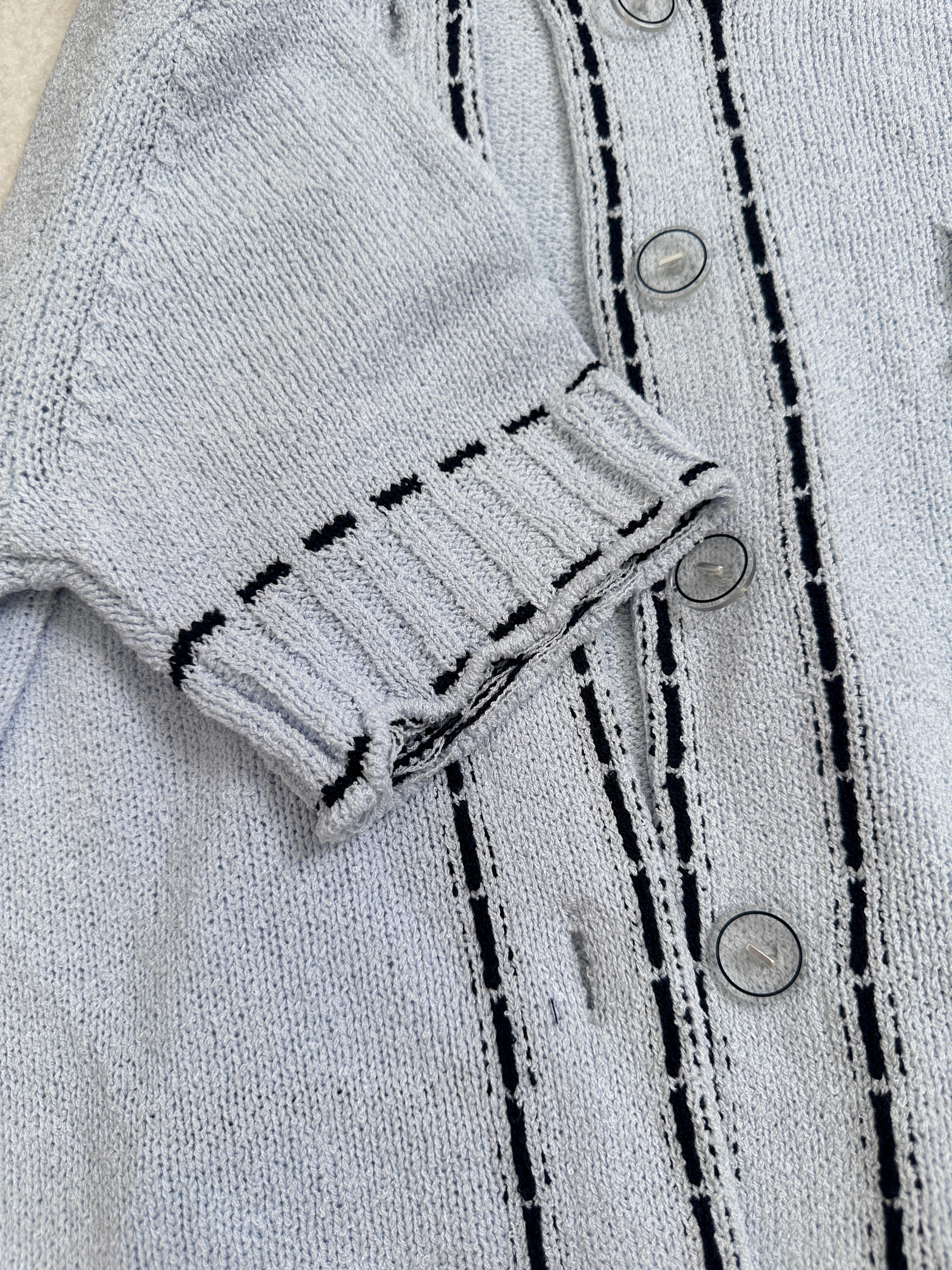 Knitted Outlined Short Sleeves Cardigan