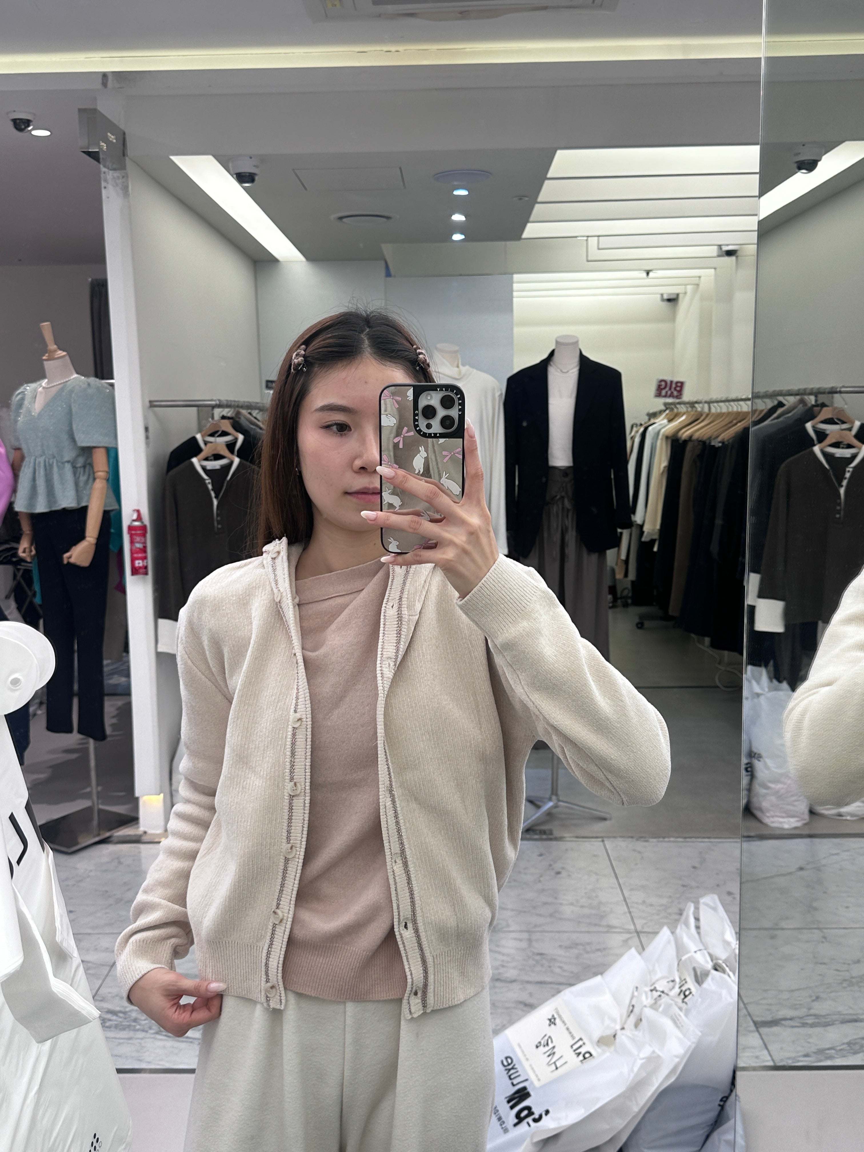 Outline Velvet Cardigan with Hat