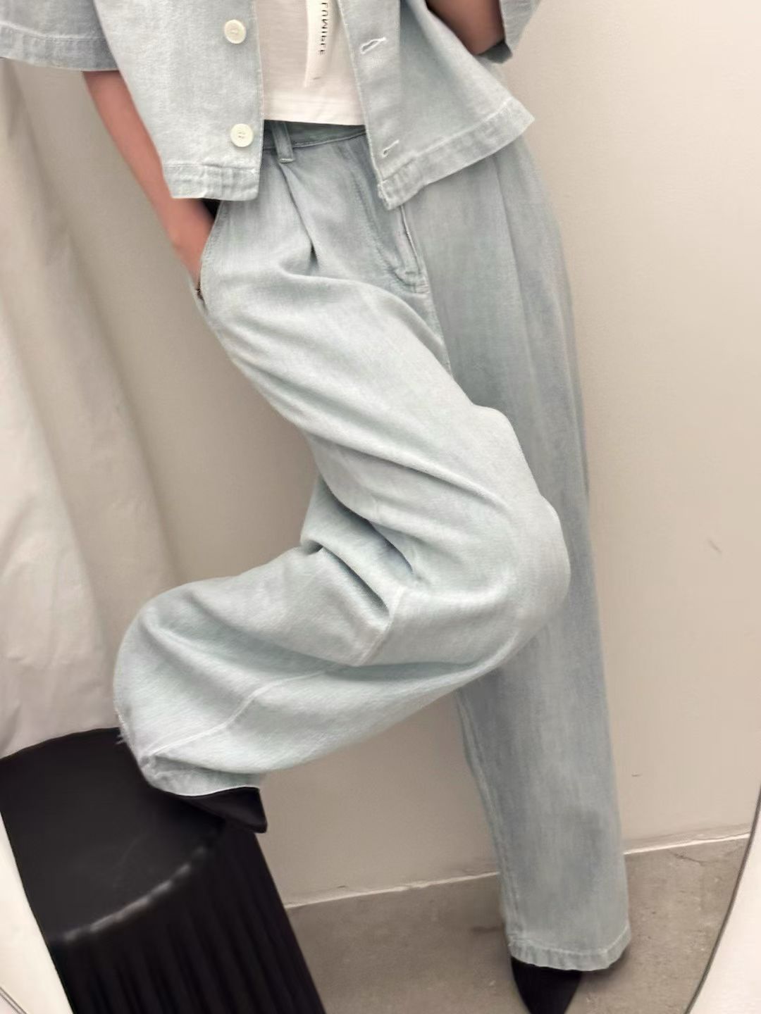 Two Pockets Denim Jeans