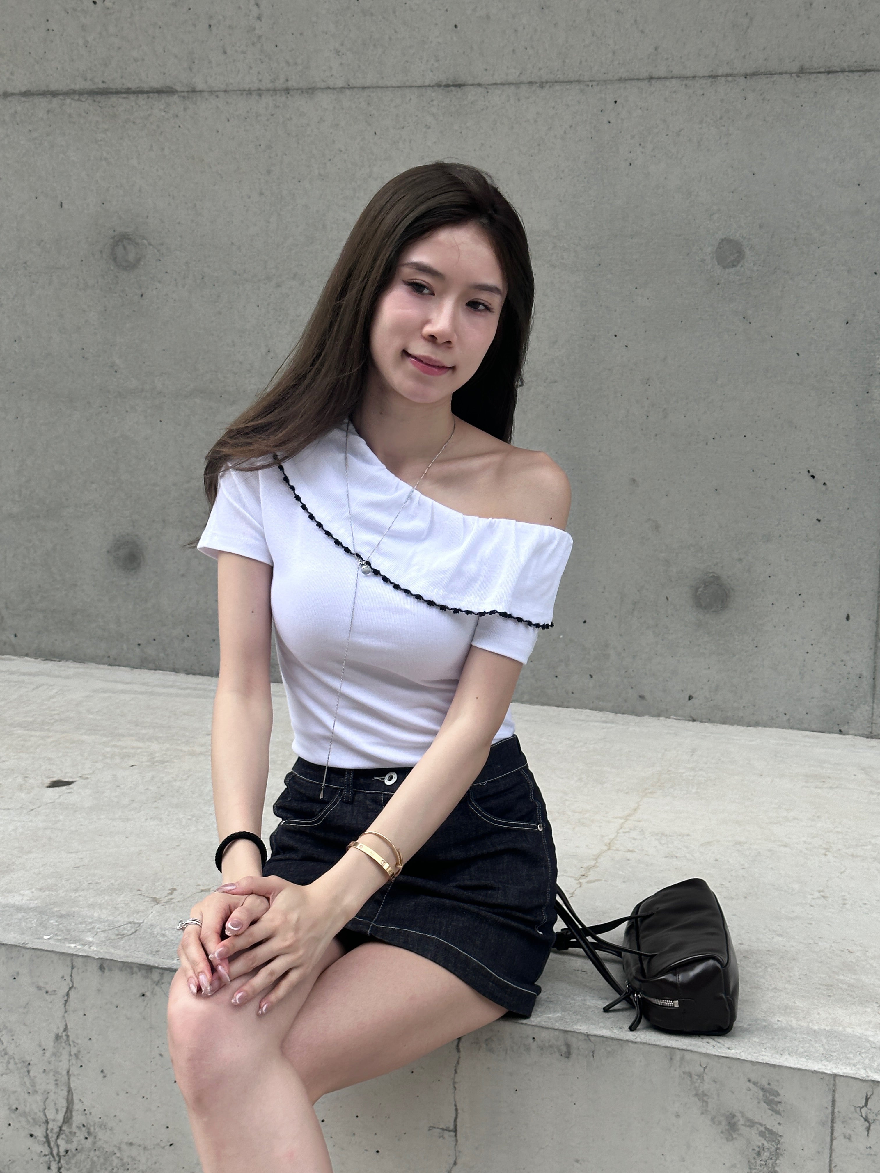 Off Shoulder Dotted T Top