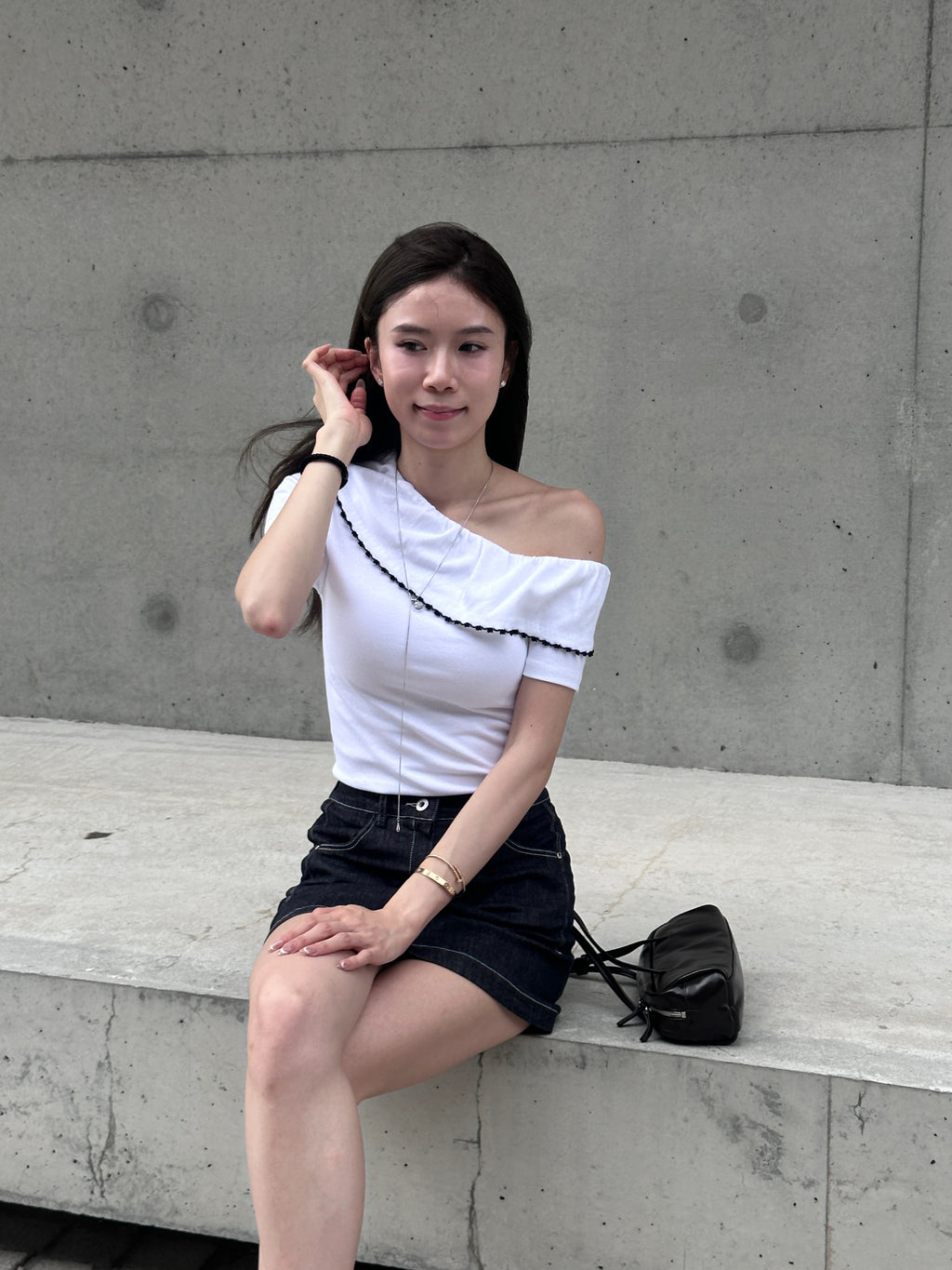 Off Shoulder Dotted T Top