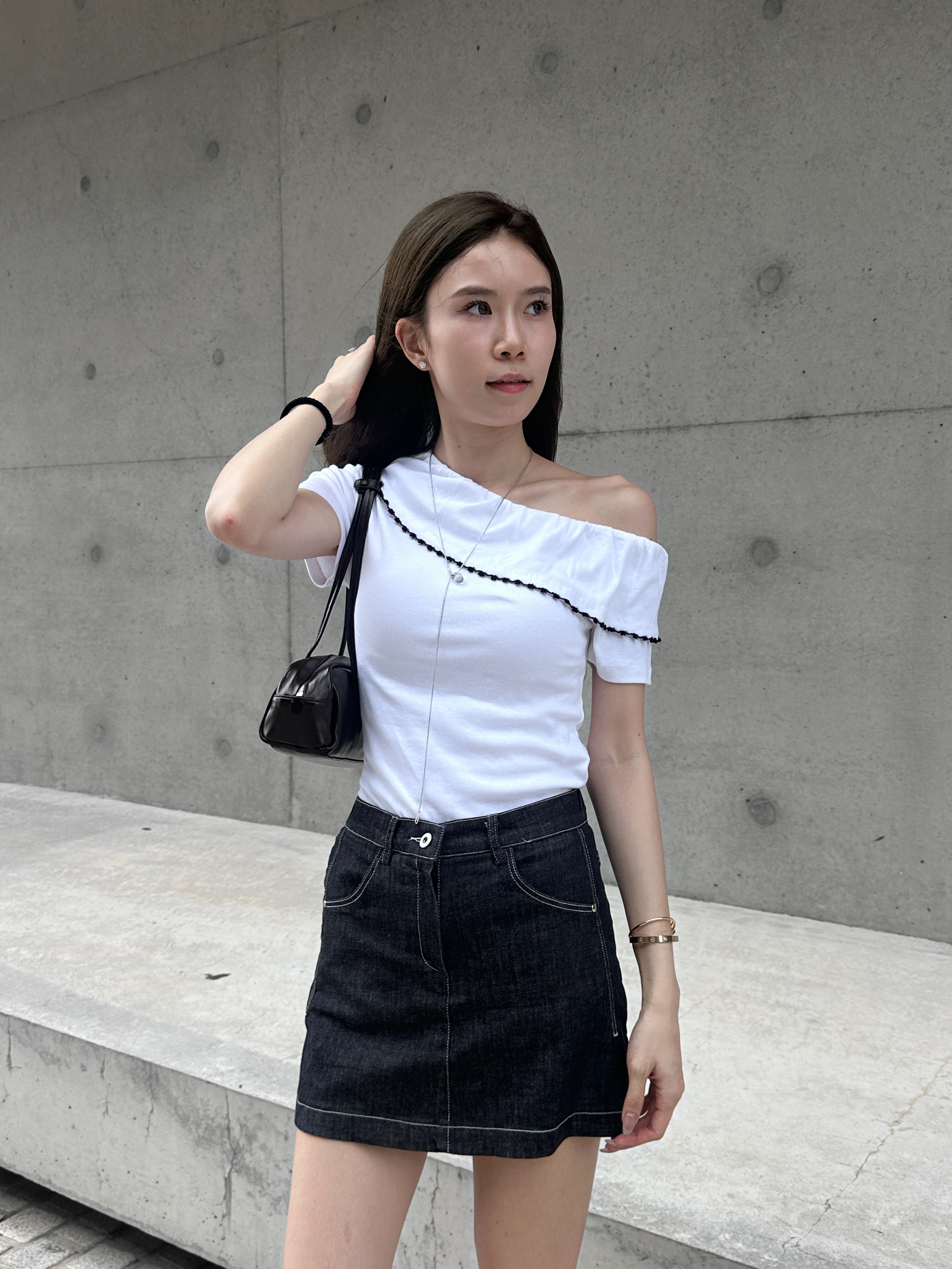 Off Shoulder Dotted T Top