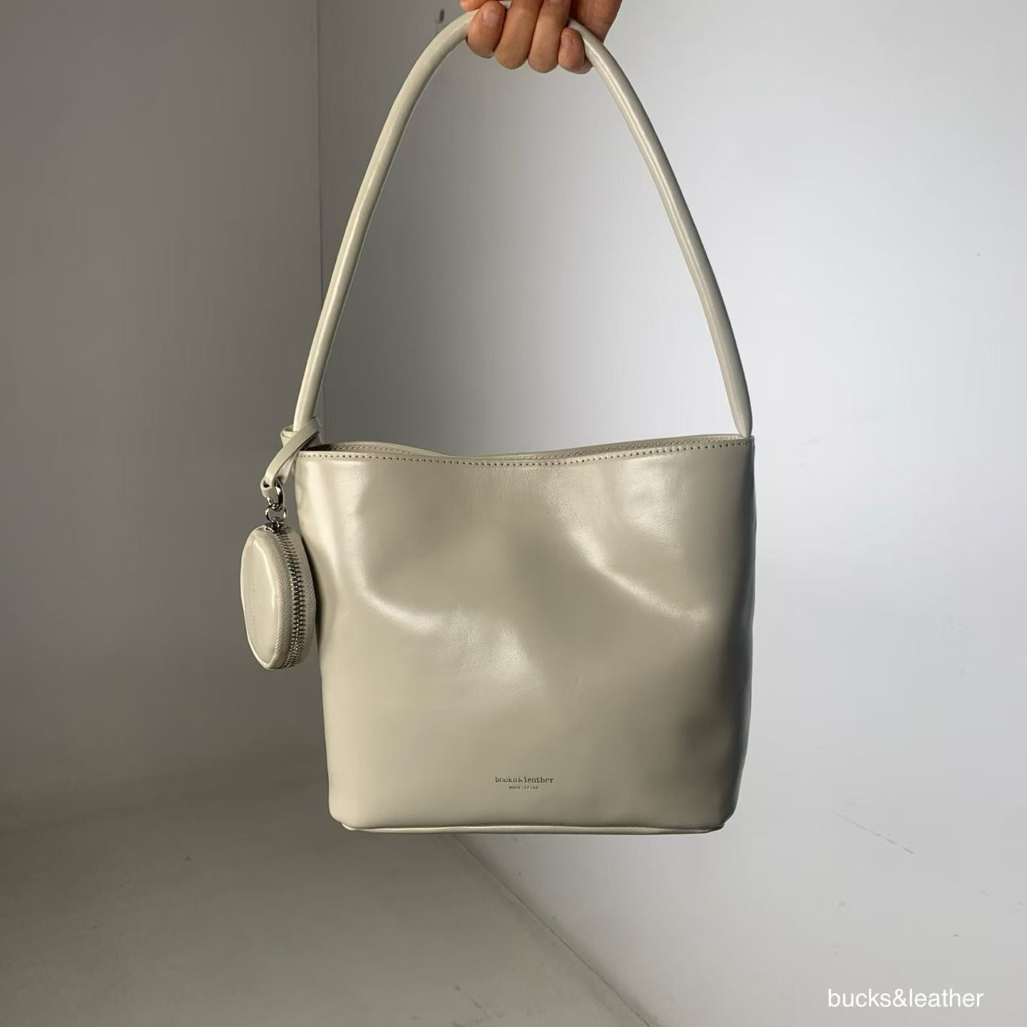 26SS Bucket Bag with Zipped (送圓形錢包)