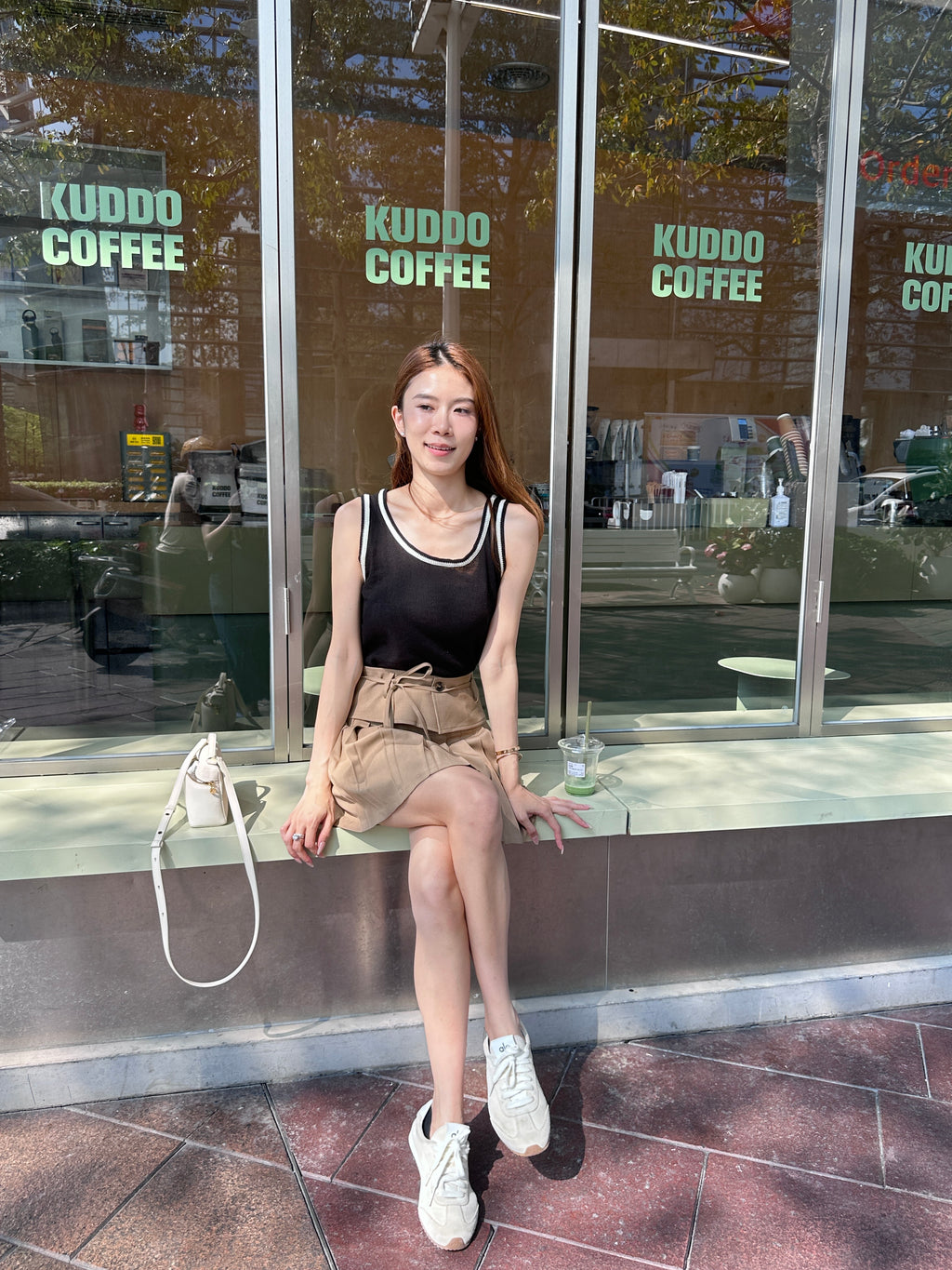 Outlined Knitted Tank Top