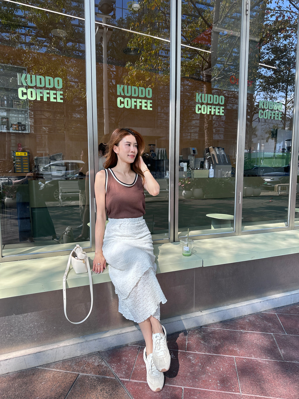 Outlined Knitted Tank Top