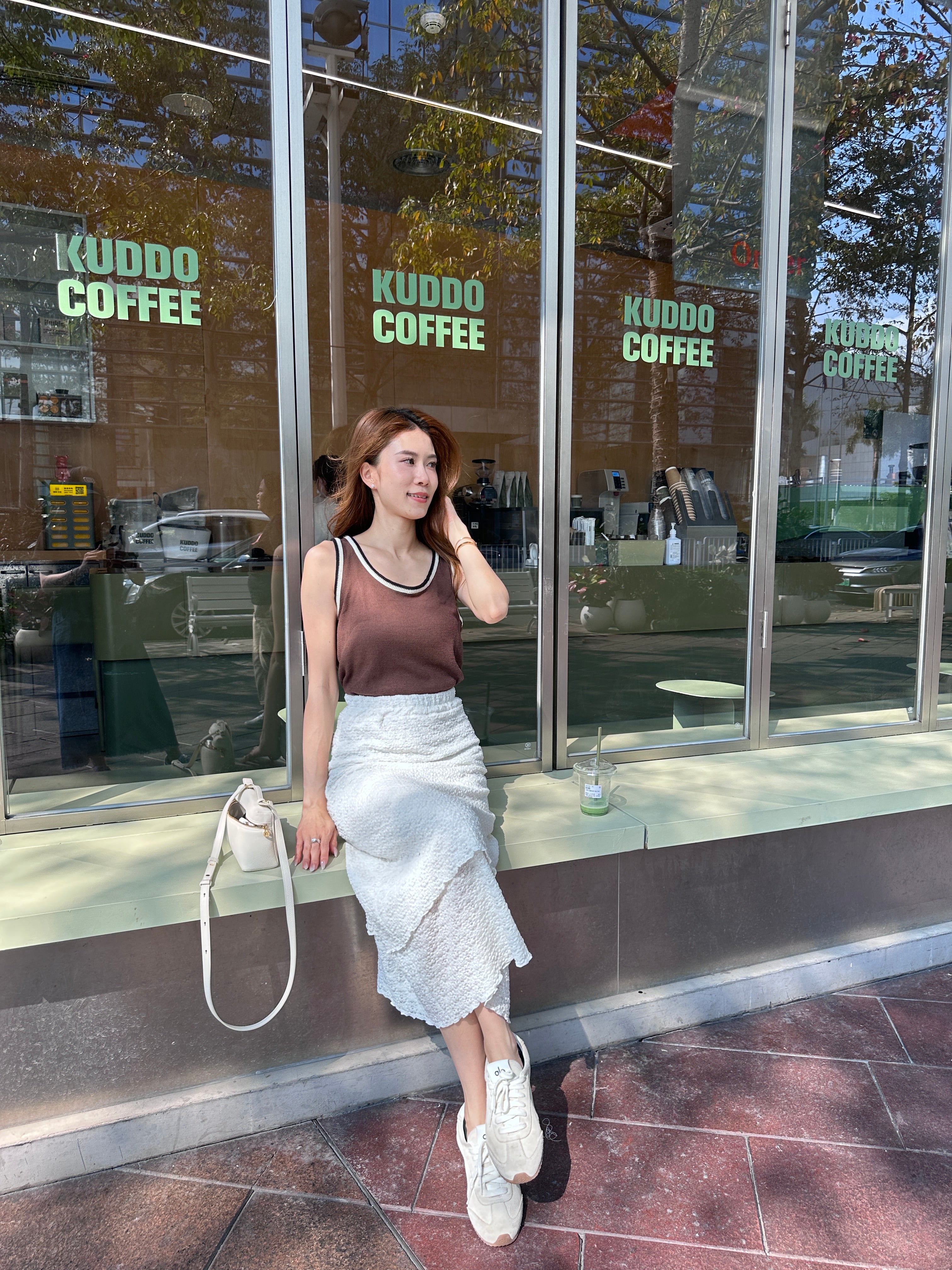 Outlined Knitted Tank Top