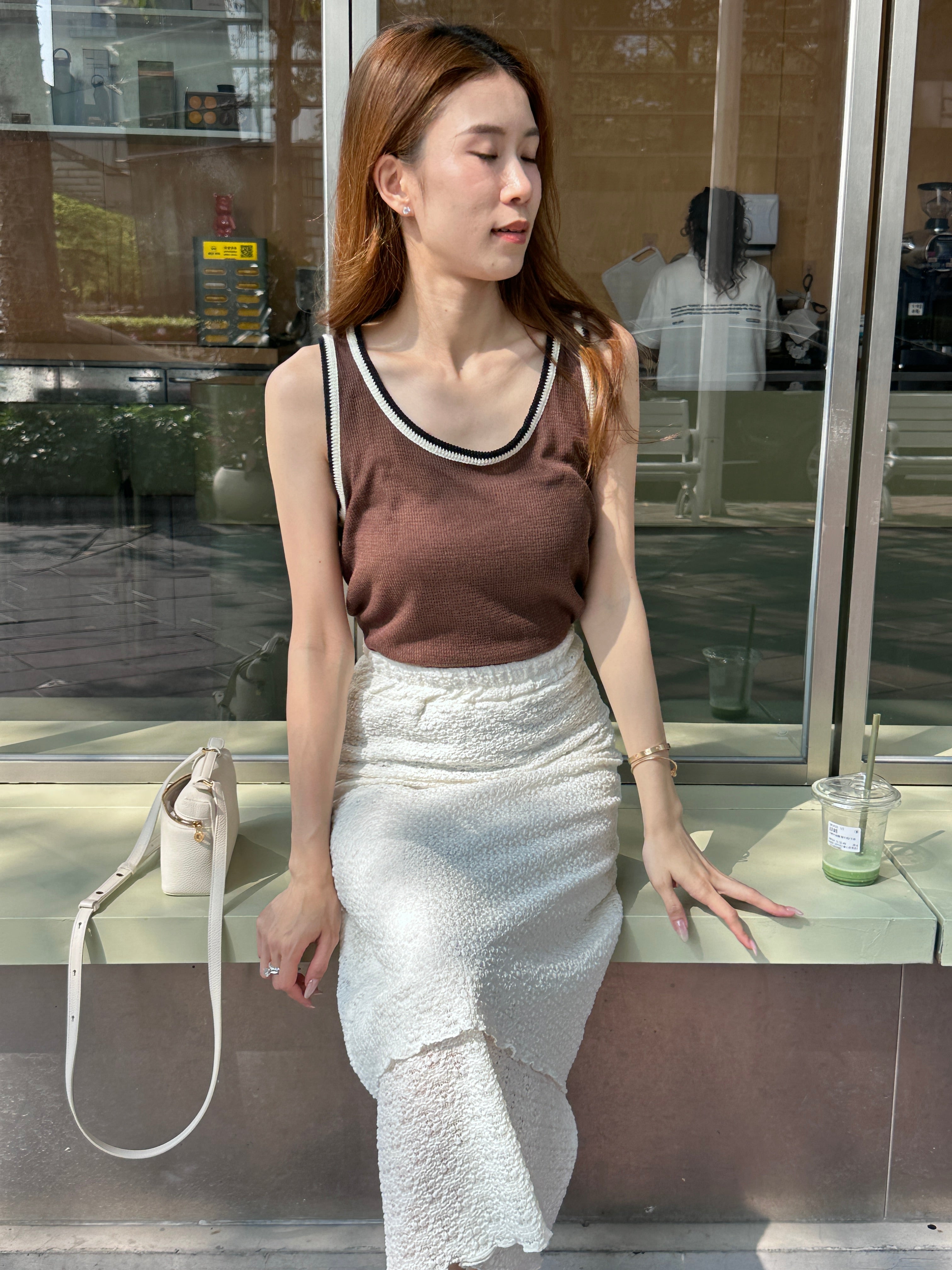 Outlined Knitted Tank Top