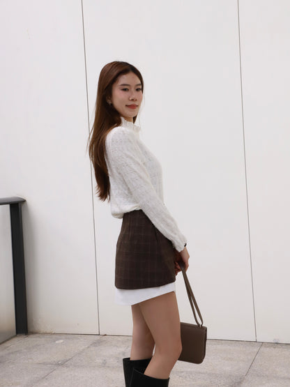 Ruffles Neck Dotted Long Sleeves Top