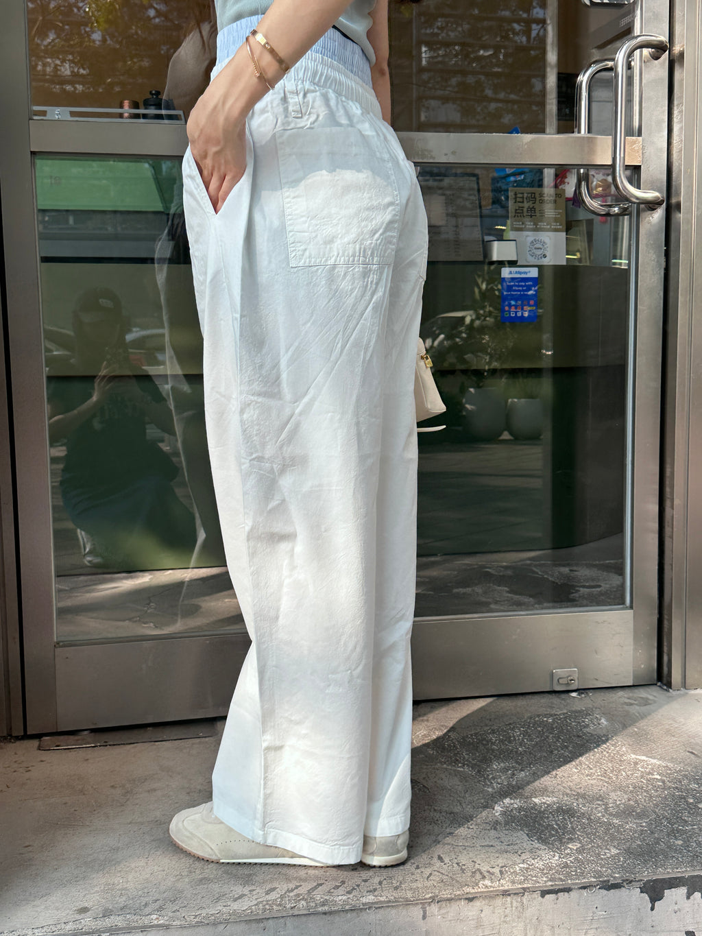 Waist Shirt White Pants