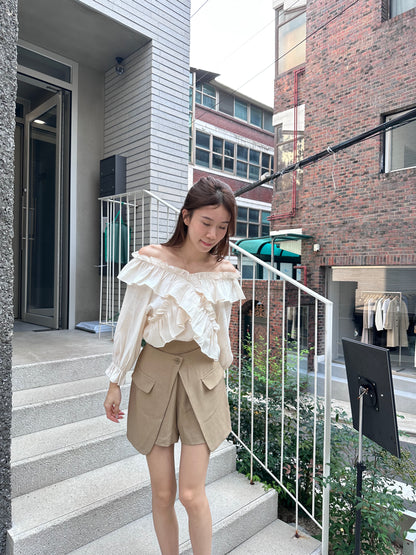 Wavey Ruffles Long Sleeves Top